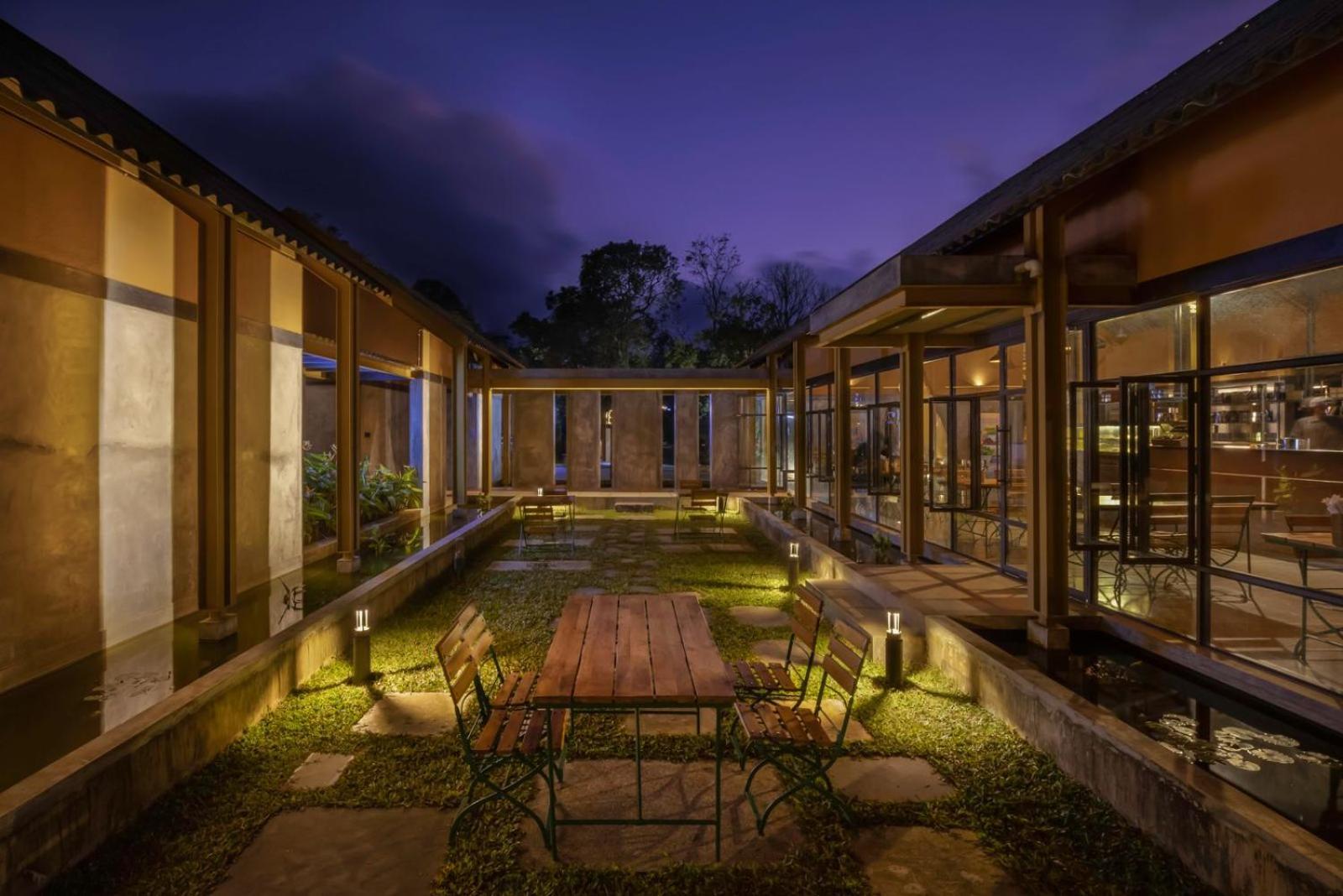 Misty Mountain Experience By Perfect Stays Pīrmed Buitenkant foto