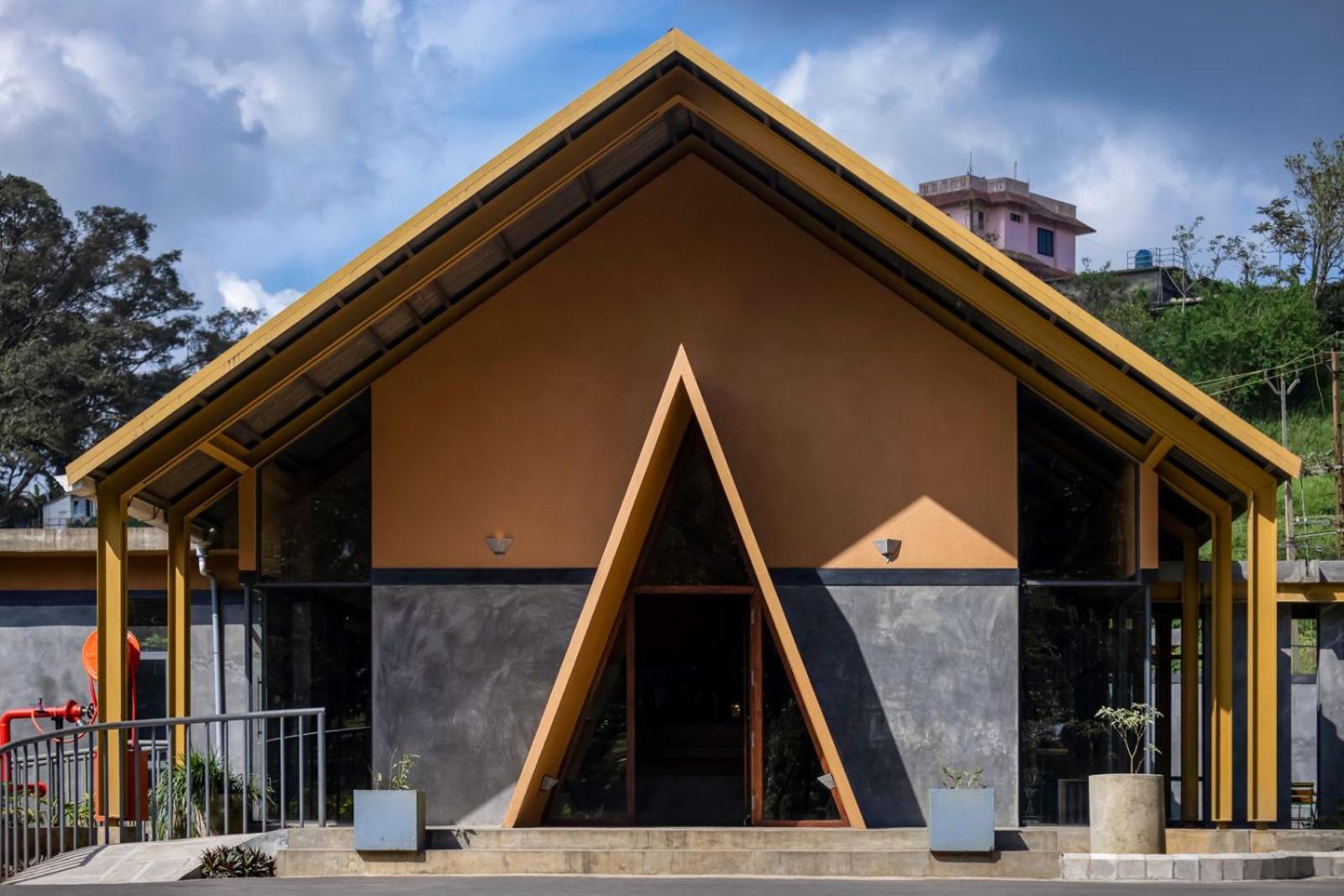 Misty Mountain Experience By Perfect Stays Pīrmed Buitenkant foto